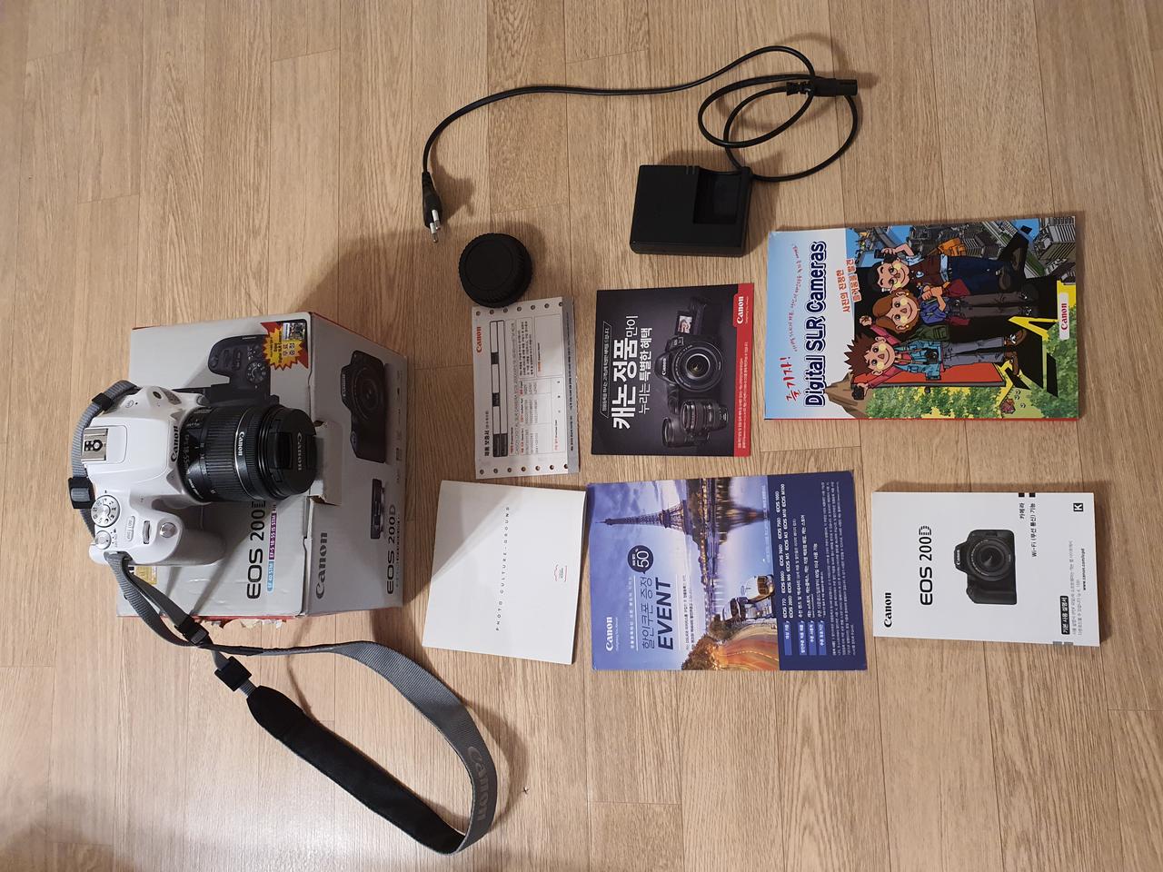 캐논 EOD 200D 카메라 화이트 판매합니다. 캐논 200d