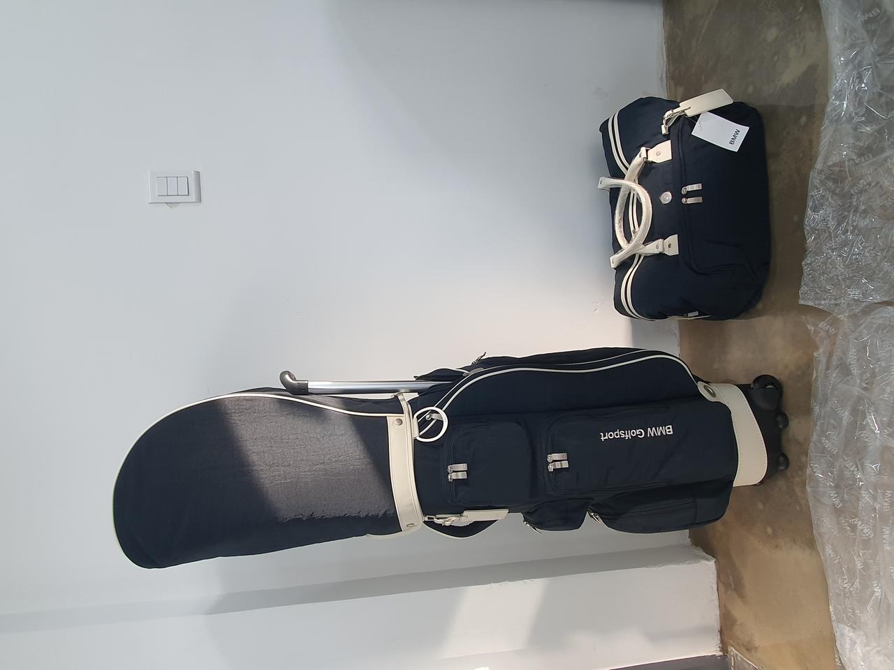 bmw 골프백 세트(캐디백, 보스톤백) 네이비 캐리어형 새상품 판매