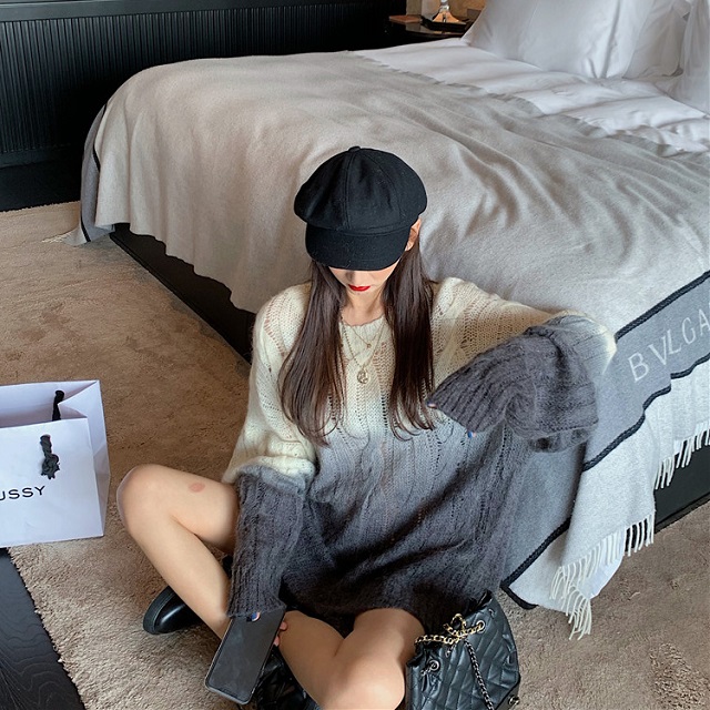 유니크 배색 롱 니트티