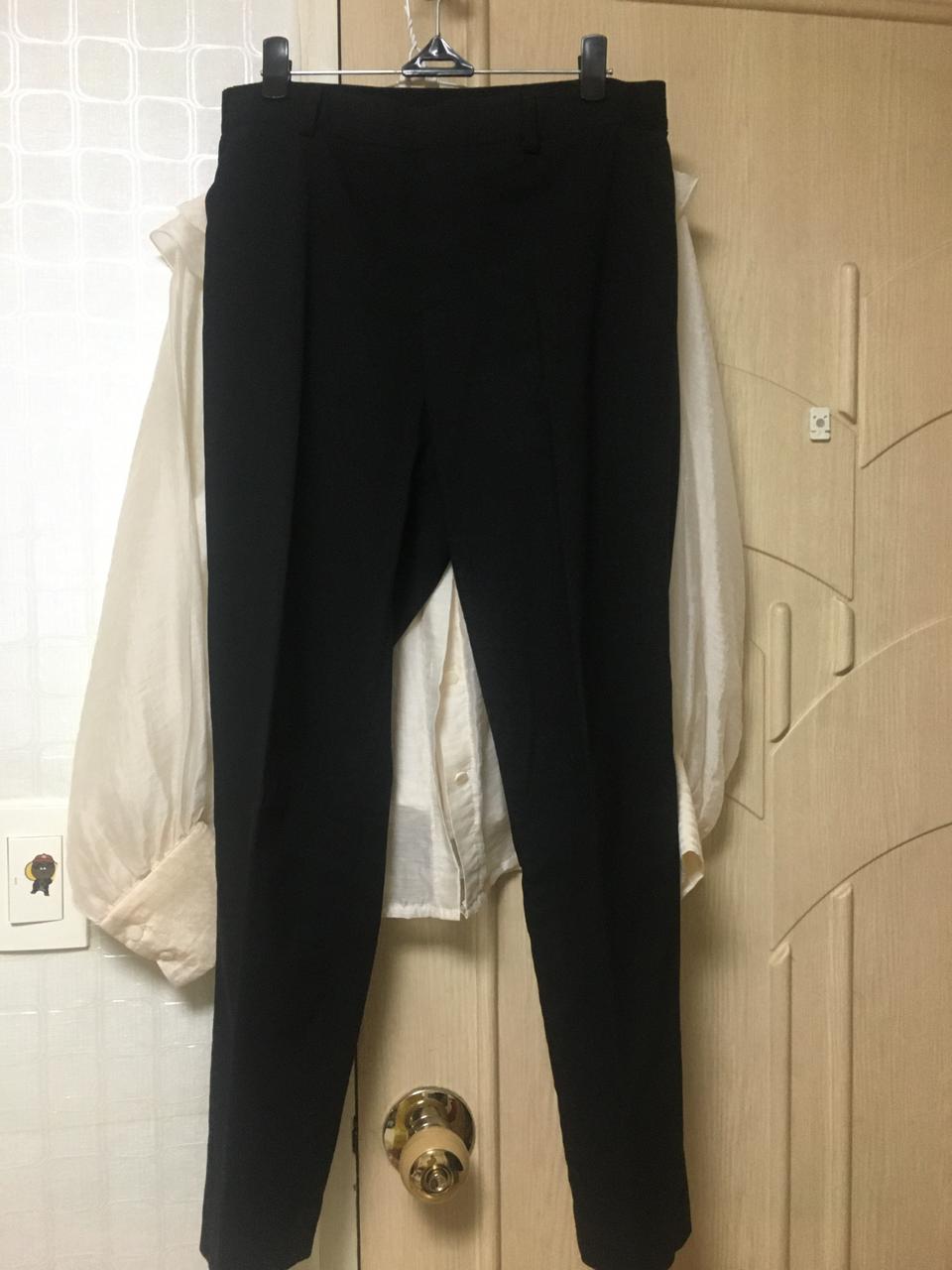 유니클로 링클프리 히든밴딩 블랙슬랙스(다림질필요x, 택포1.5만)