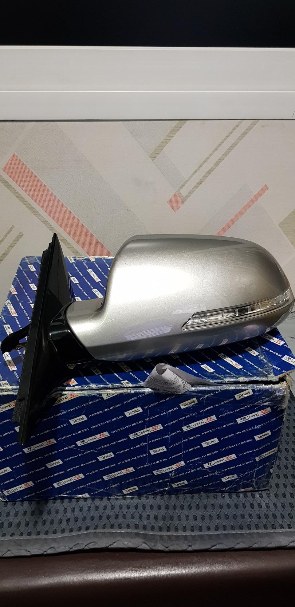 1세대 K7 사이드미러 운전석 10핀 세턴메탈 팝니다