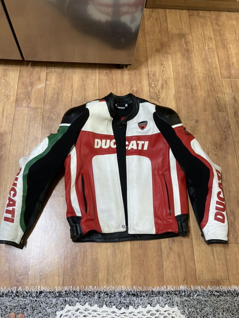 두카티콜라보자죽자켓파매