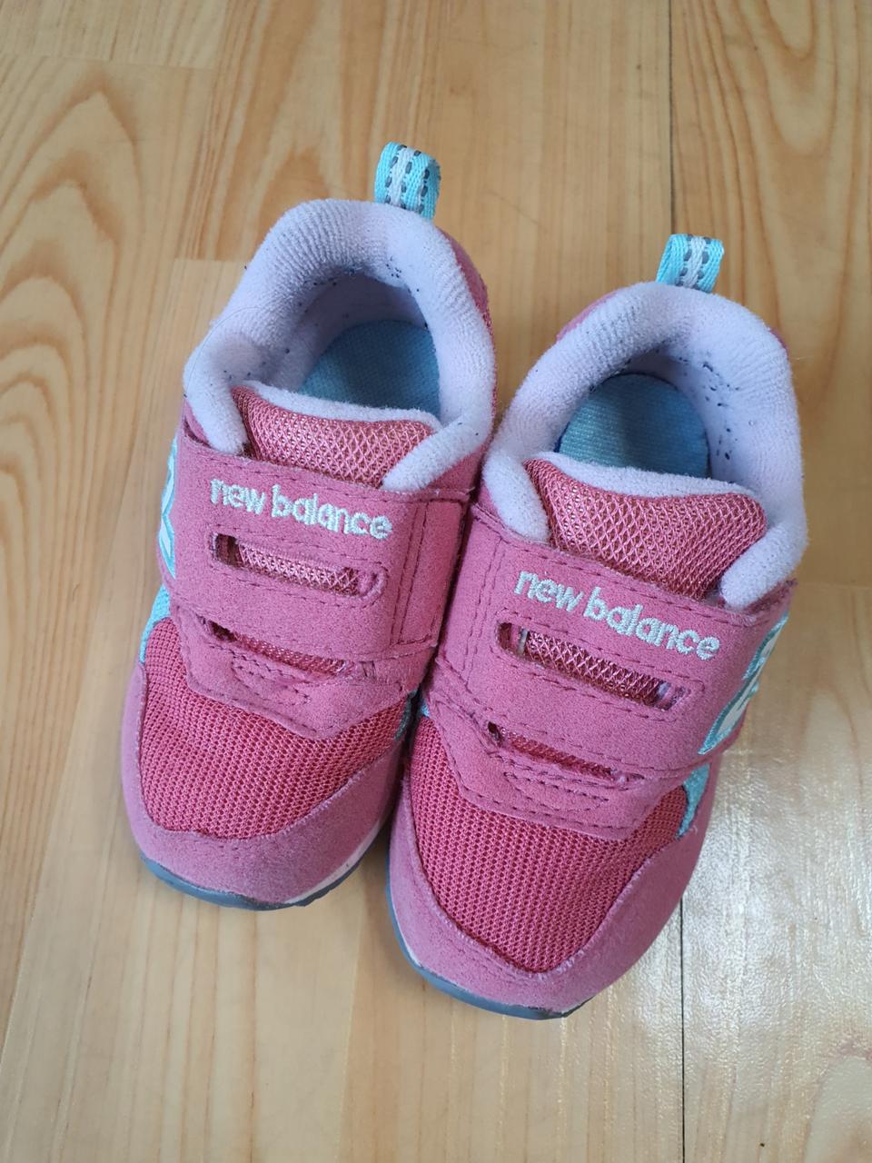 뉴발란스 운동화