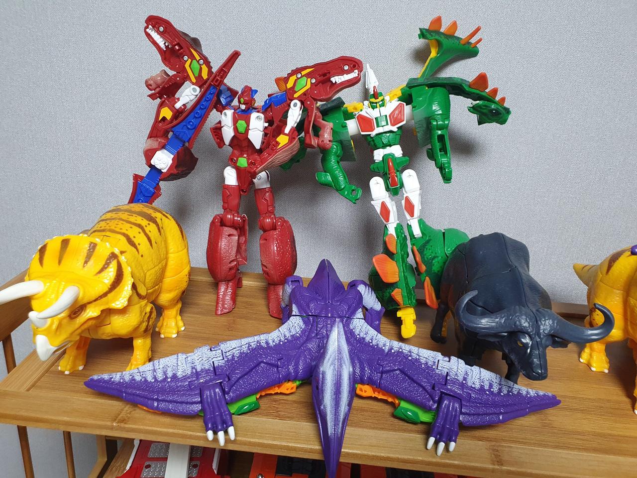 헬로카봇 백악기세트 판매, 티라클래스, 티라노, 트리톤