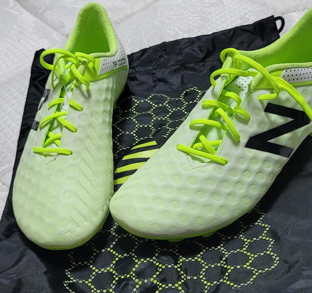 뉴발란스 축구화