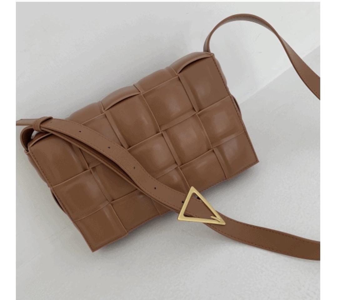 카세트백(어거스트바이안)