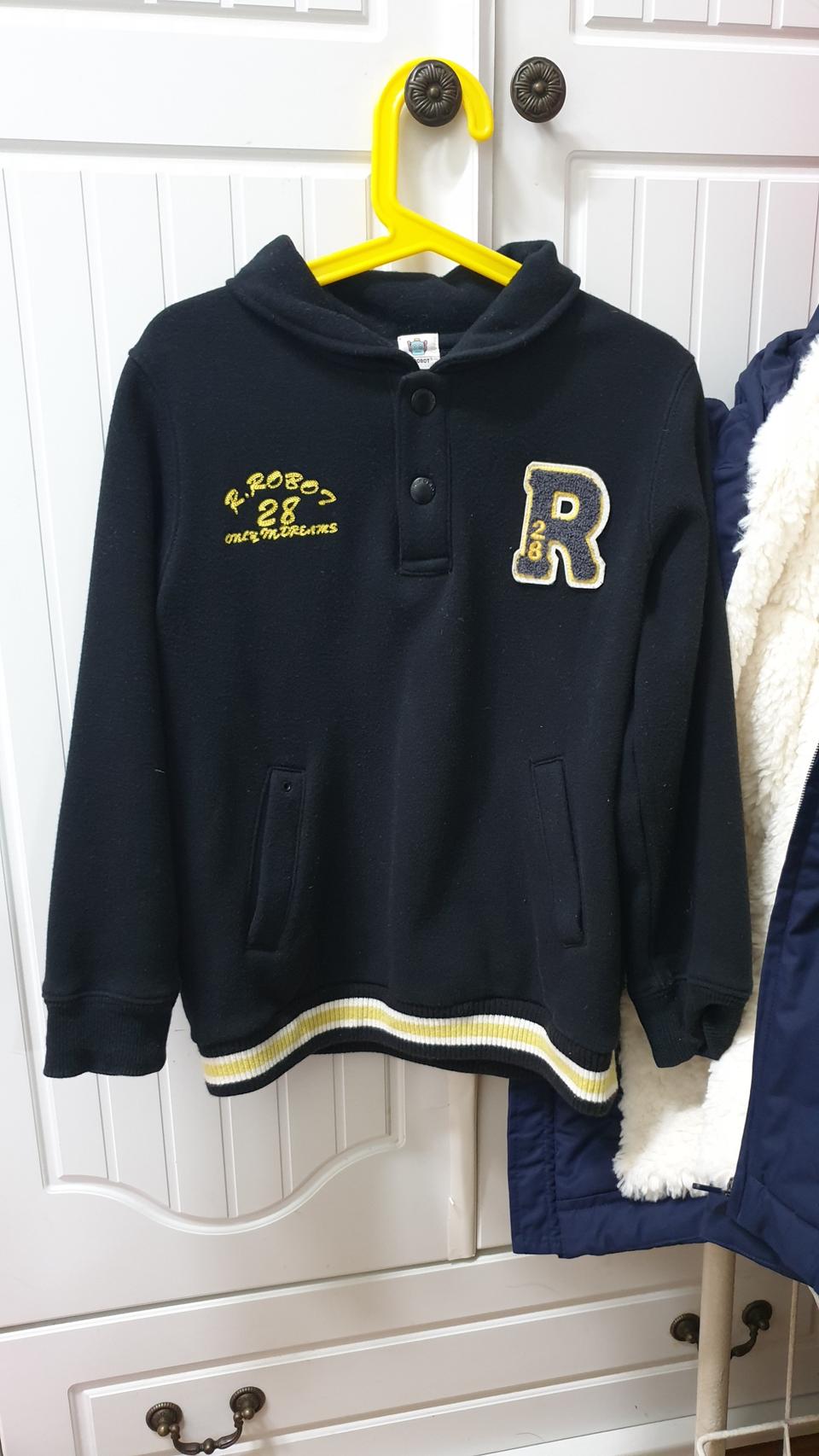 알로봇 밍크안감 티셔츠 130호 따숩습니다