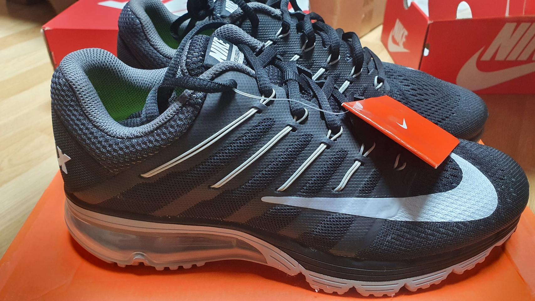 나이키 엑설레이터4 265mm 새제품