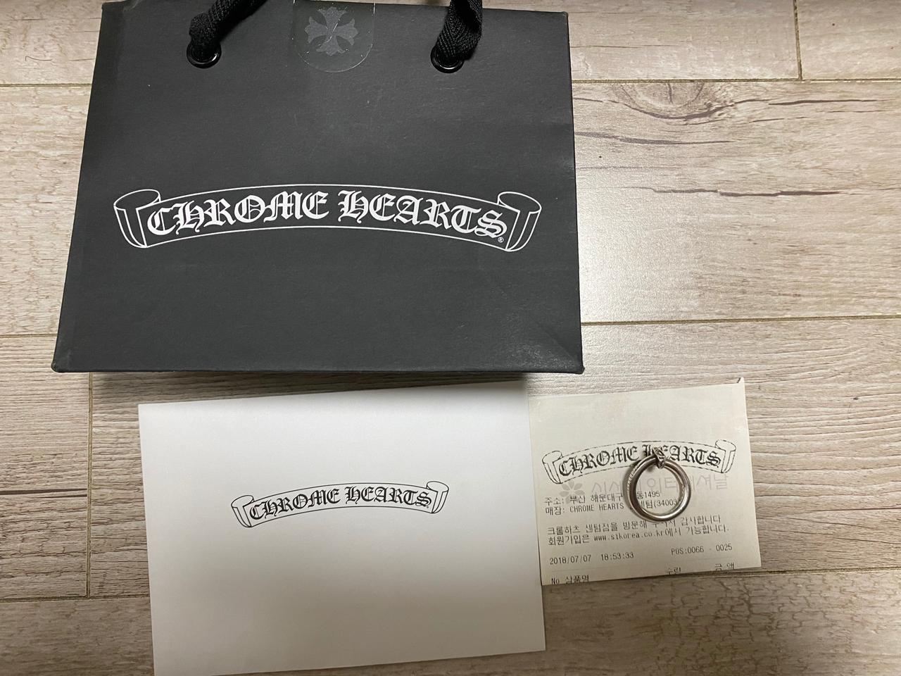 (정품) 크롬하츠 네일링 일명 못반지 판매합니다.