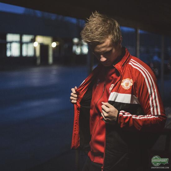 (가격다운) 아디다스 오리지널스 맨유 바람막이