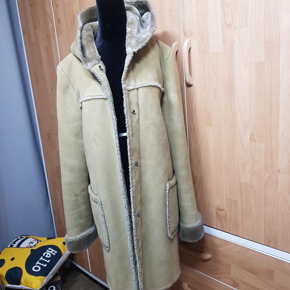 게스 무스탕 95사이즈