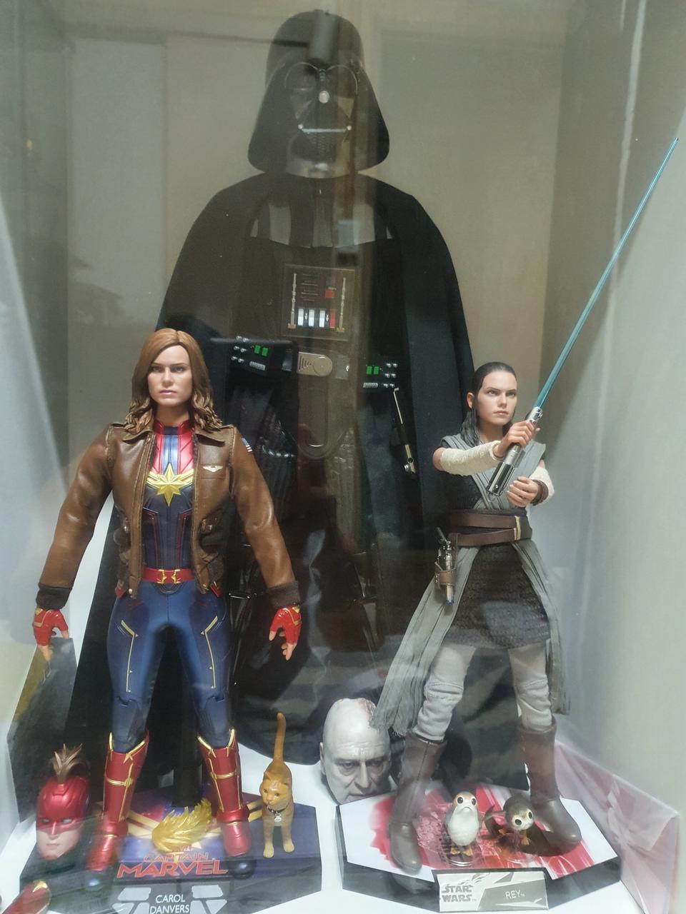 핫토이 스타워즈 다스베이더 쿼터스케일 판매합니다