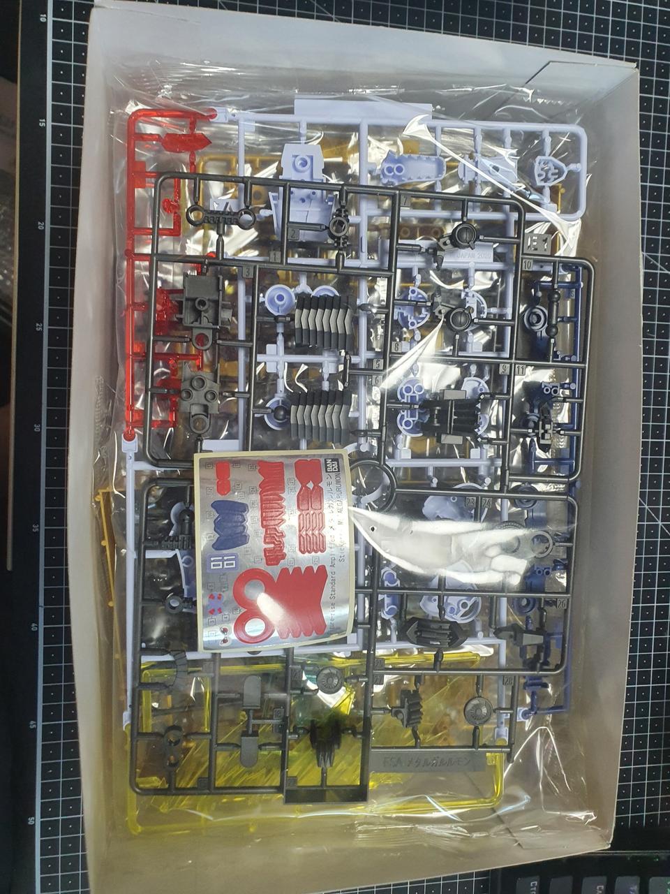 메탈가루몬 프라모델 판매합니다(박스만 개봉)