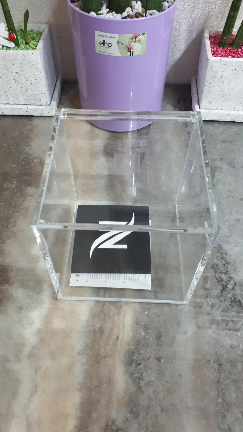 네스프레소 캡슐보관함입니다