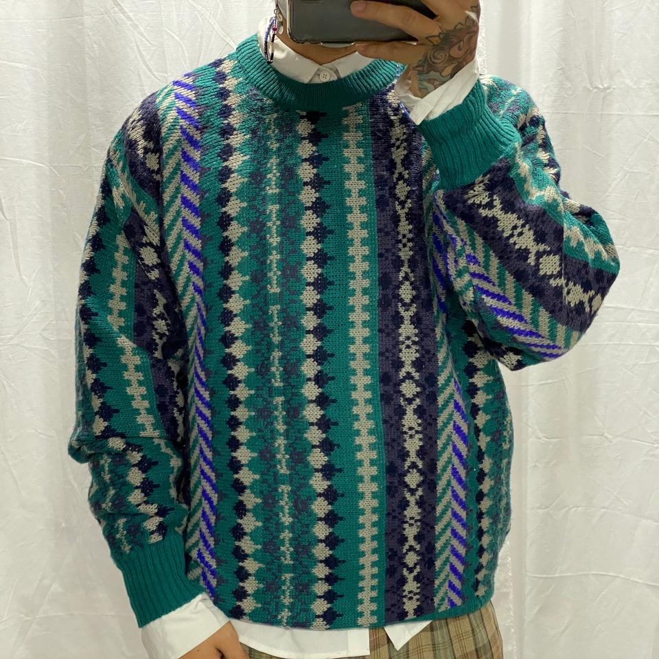 빈티지 패턴 라운드 니트