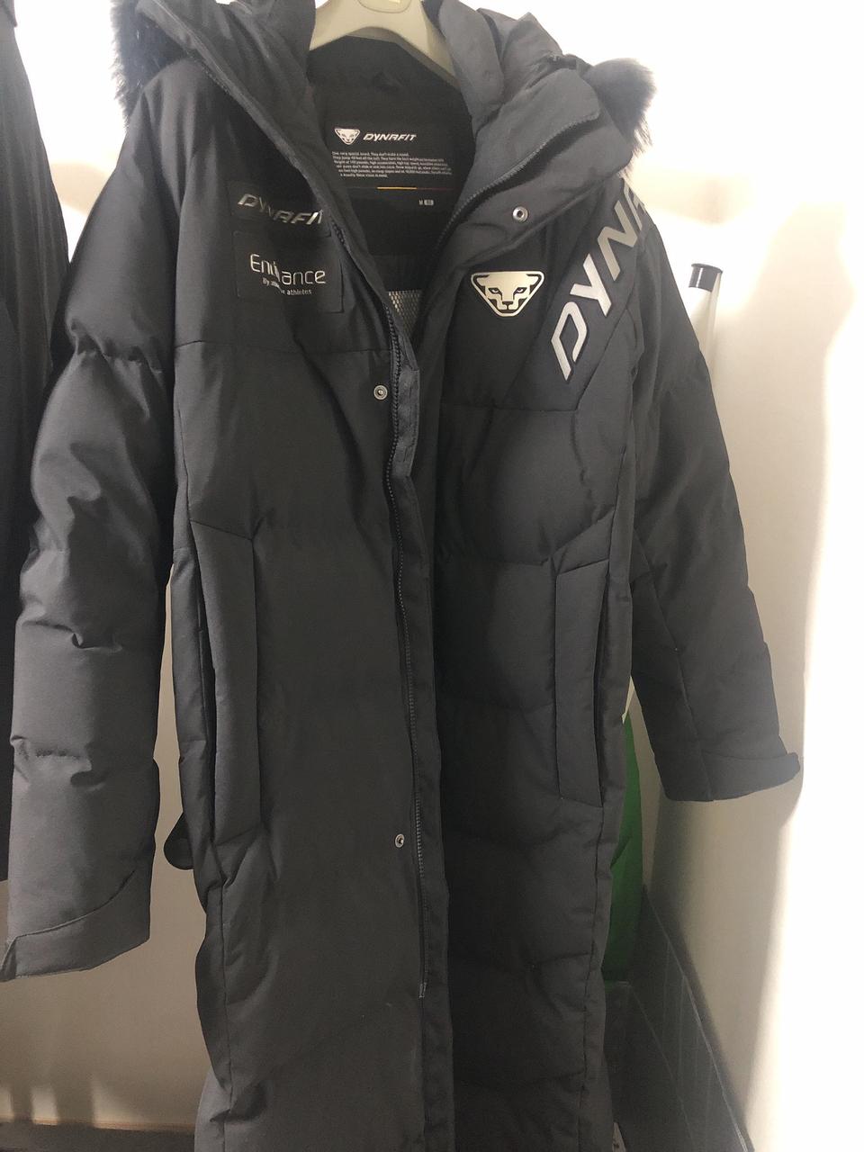 다이나핏 롱패딩 m 95 팝니다