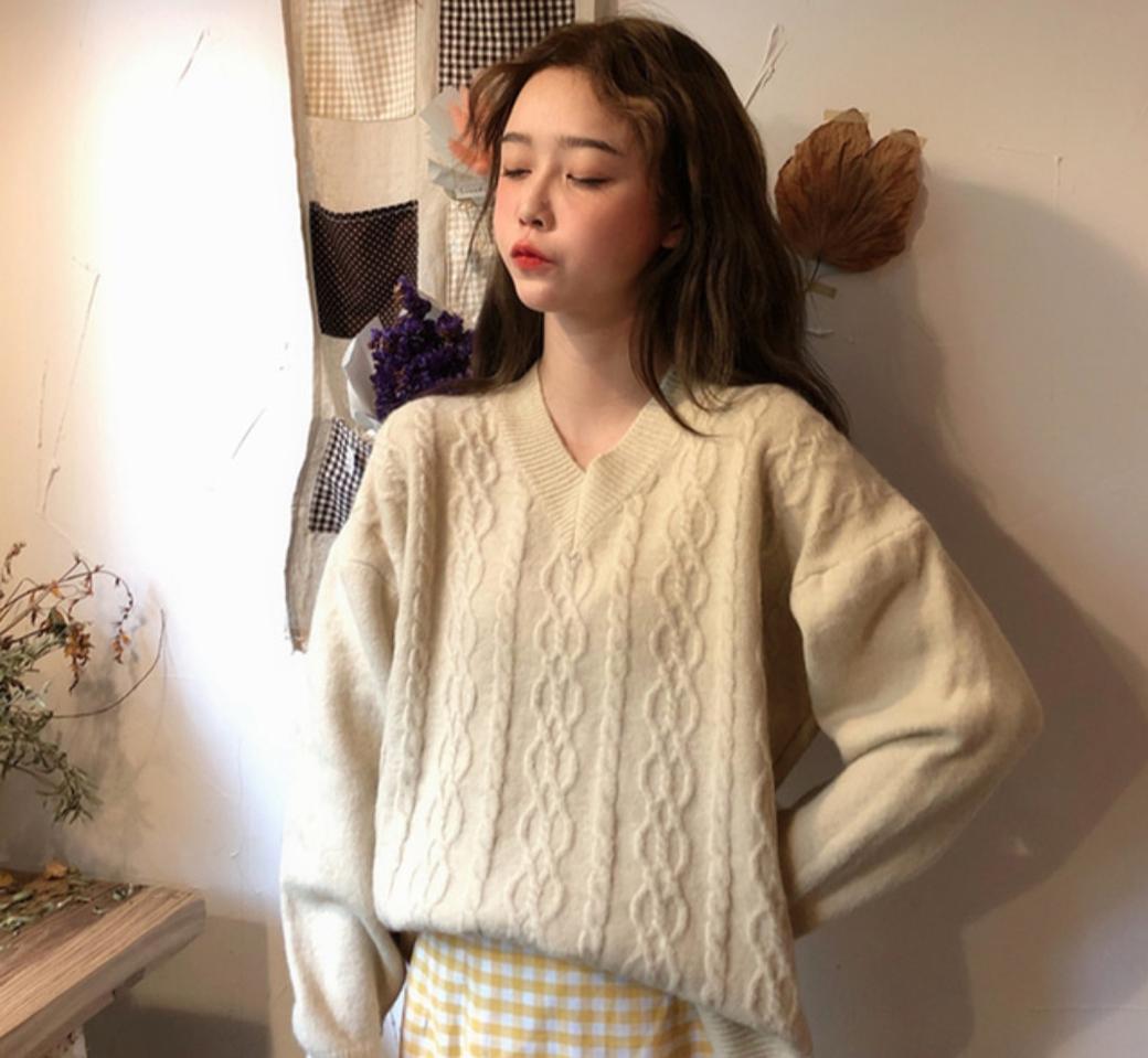 (새상품)베이지 꽈배기 니트