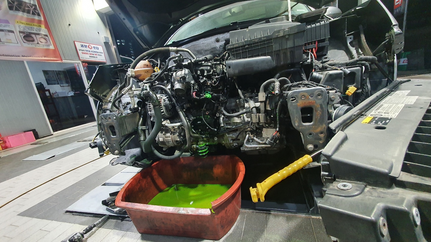 디젤차량.가솔린차량 흡기.연소실등등 청소.DPF.EGR.등 차량수리