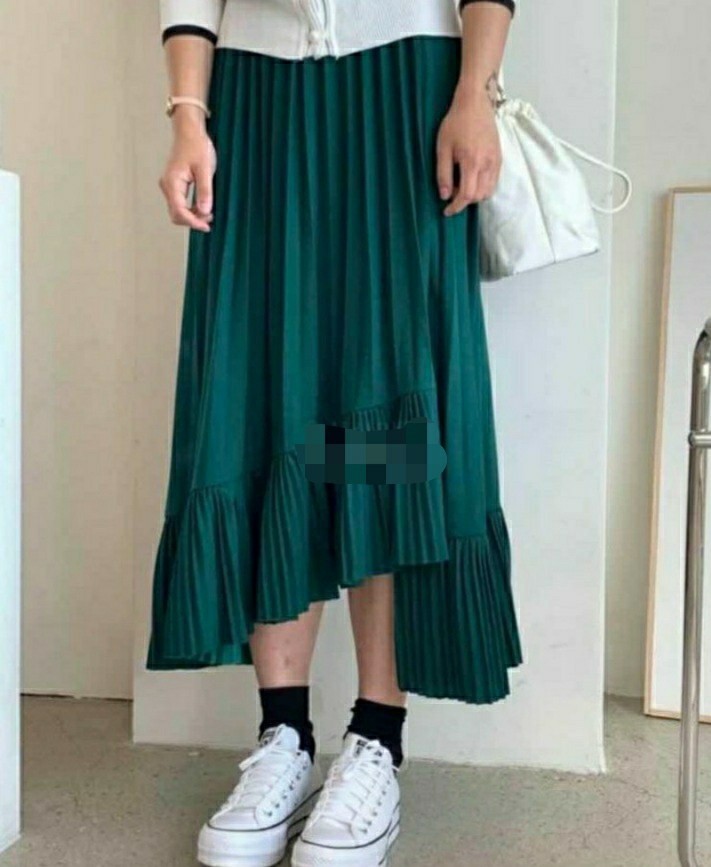 언발주름롱스커트