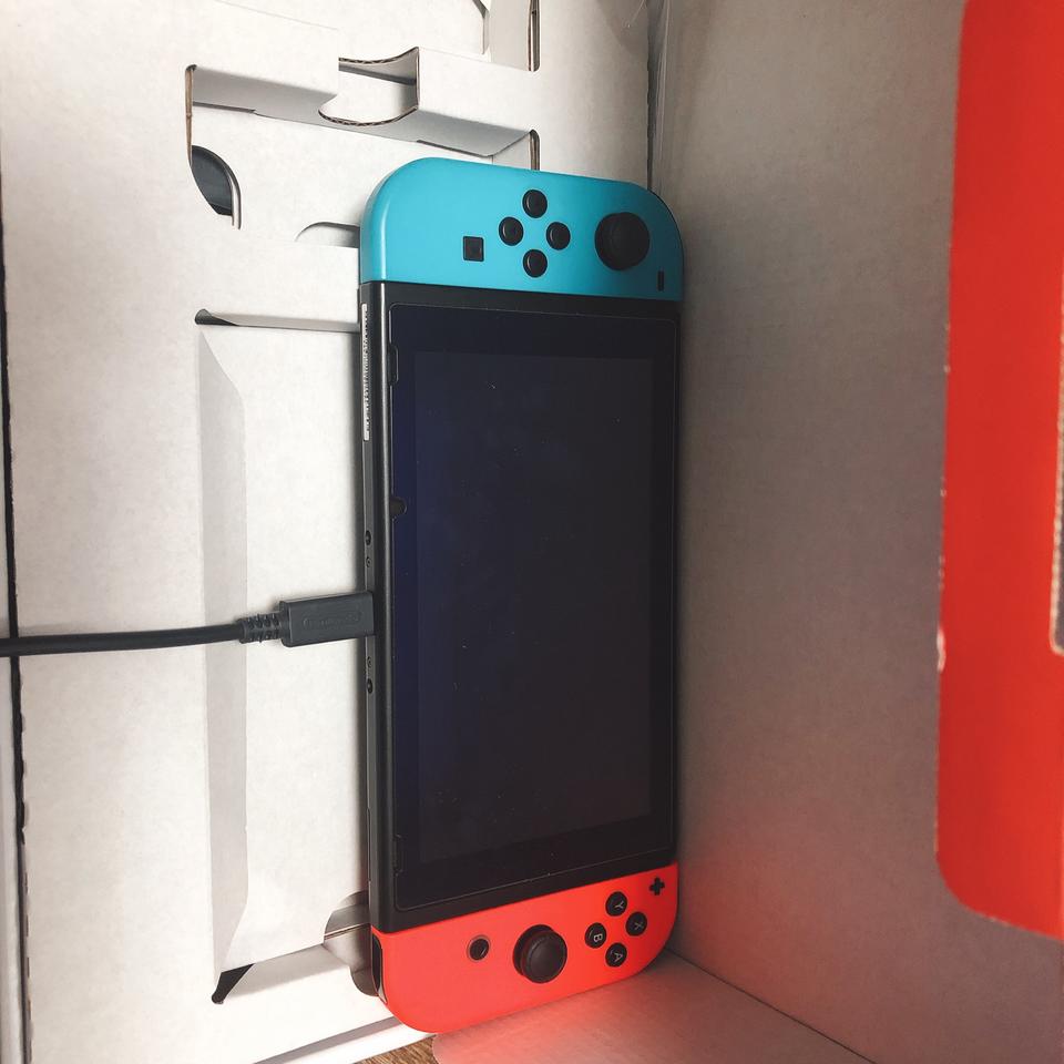 닌텐도 스위치 구형 풀박 팝니다.