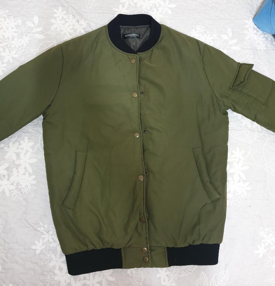 여자 카키 항공점퍼 팝니다