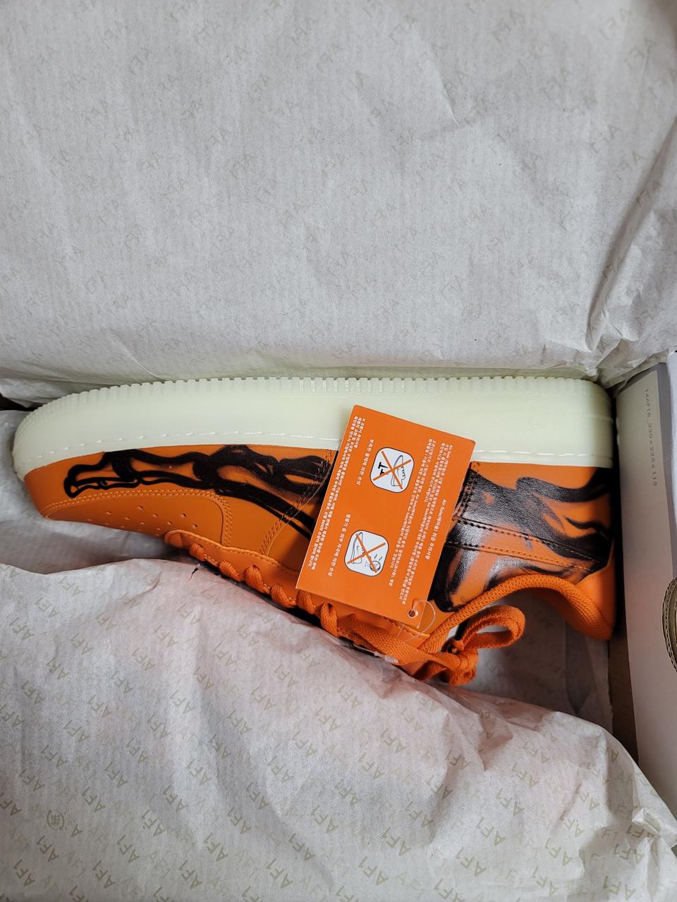 나이키 에어포스1 스켈레톤 오렌지