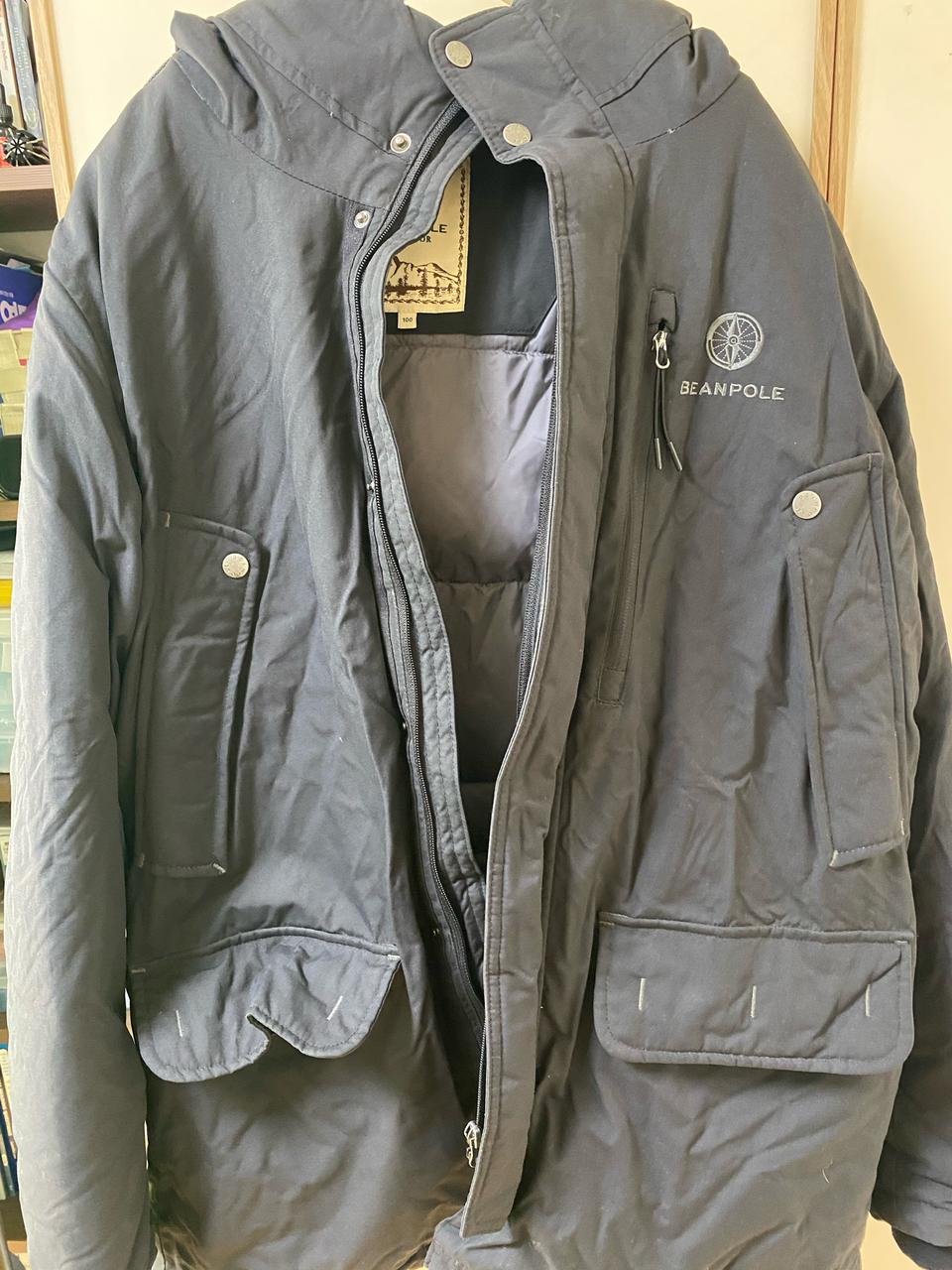 빈폴 아웃도어 검정 패딩