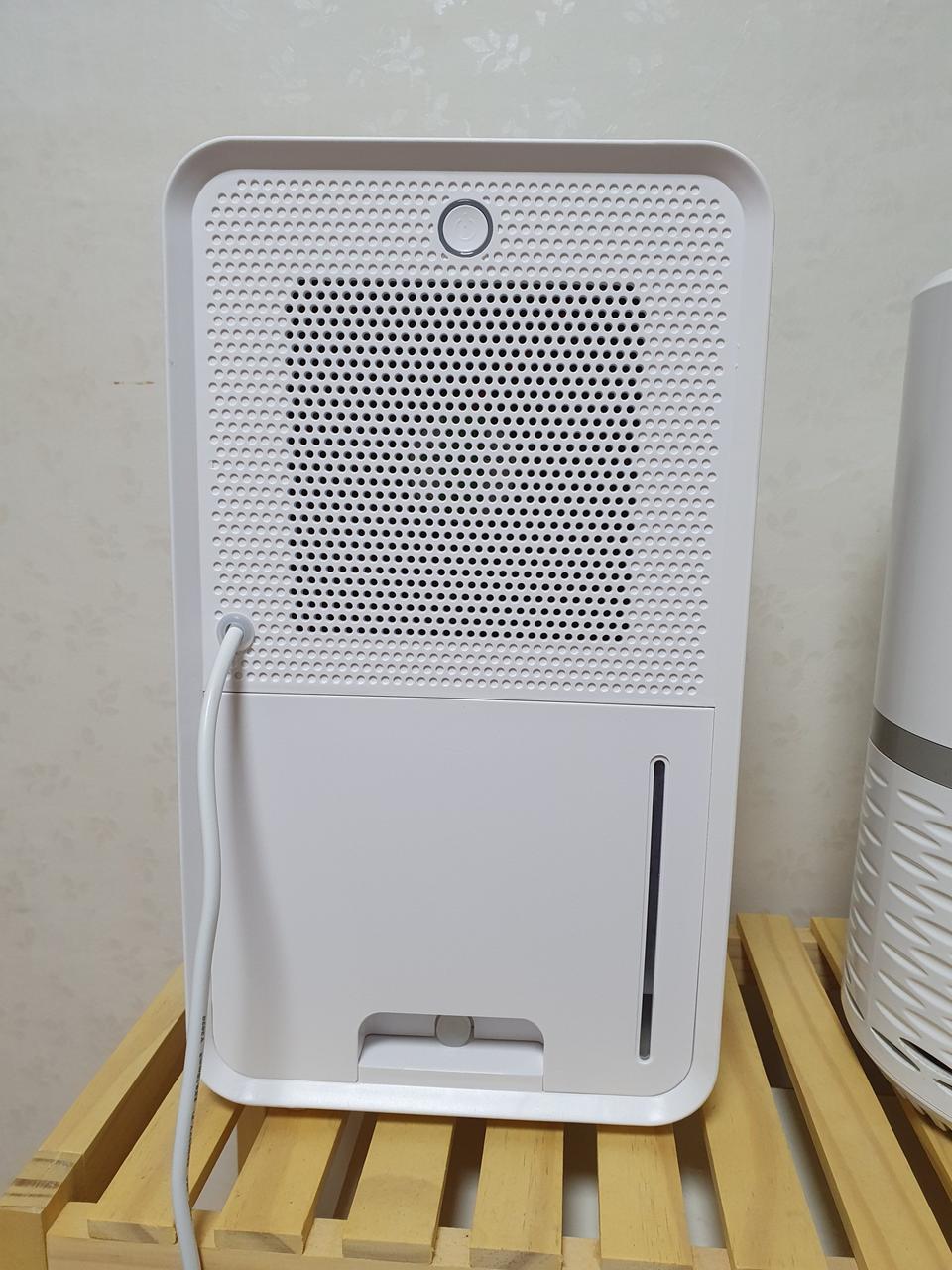 보아르 파인F2000 VO-DH004 제습기 팝니다.