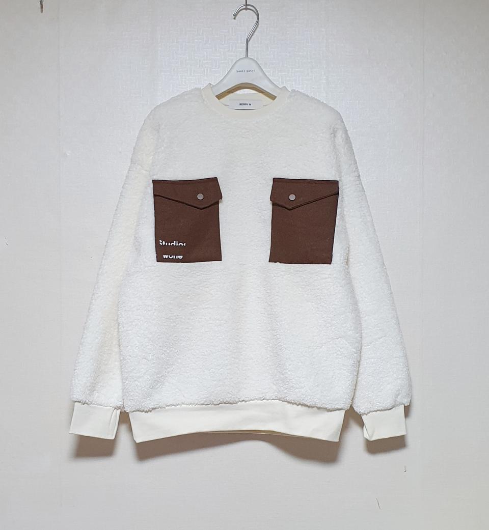 양털 뽀그리 맨투맨 ( 화이트 )  베이지 품절