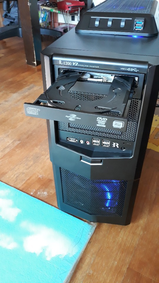 GTX760 게이밍 조립형 컴퓨터 팝니다