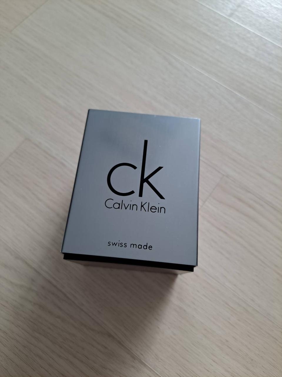 현대백화점에서 구매한 정품 CK메탈 시계 판매합니다