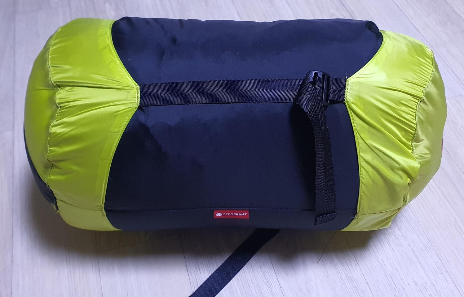 제로그램 하이시에라NX 침낭