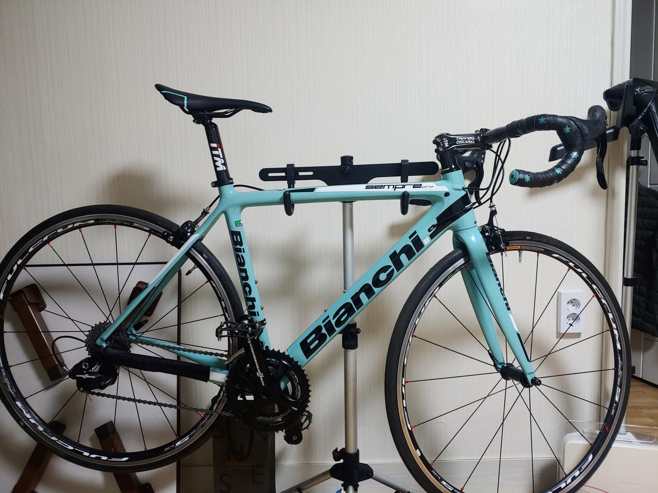 비앙키 셈프레프로 53사이즈