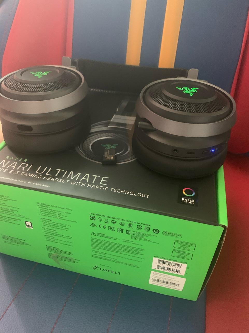 레이저 나리 얼티메이트 커세어 보이드 프로 무선 게이밍 헤드셋