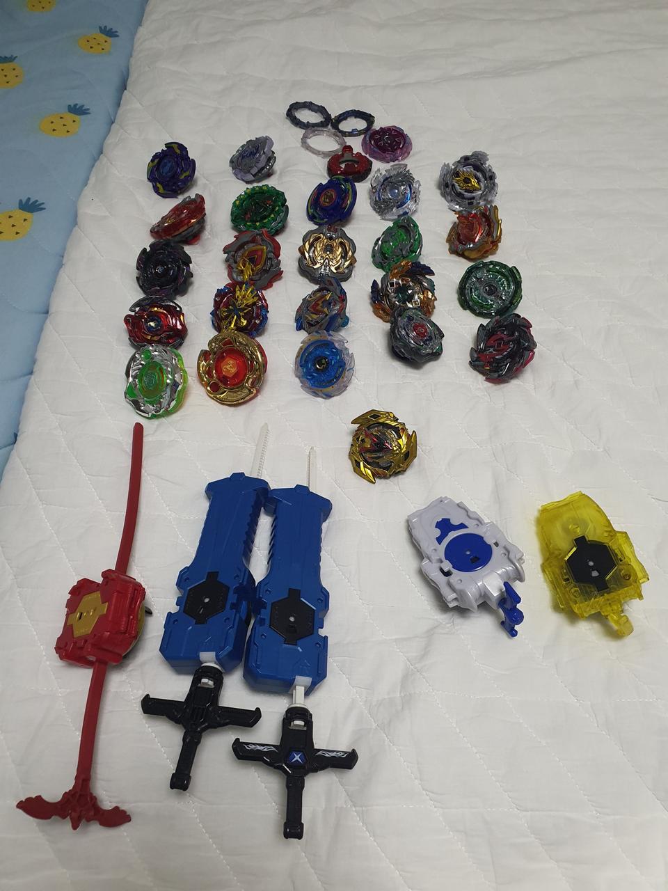 베이블레이드팽이 가지고놀나이가 지나서 정리합니다.