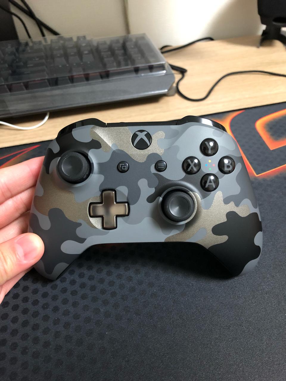 엑스박스 무선 컨트롤러(나이트 옵스 카모)