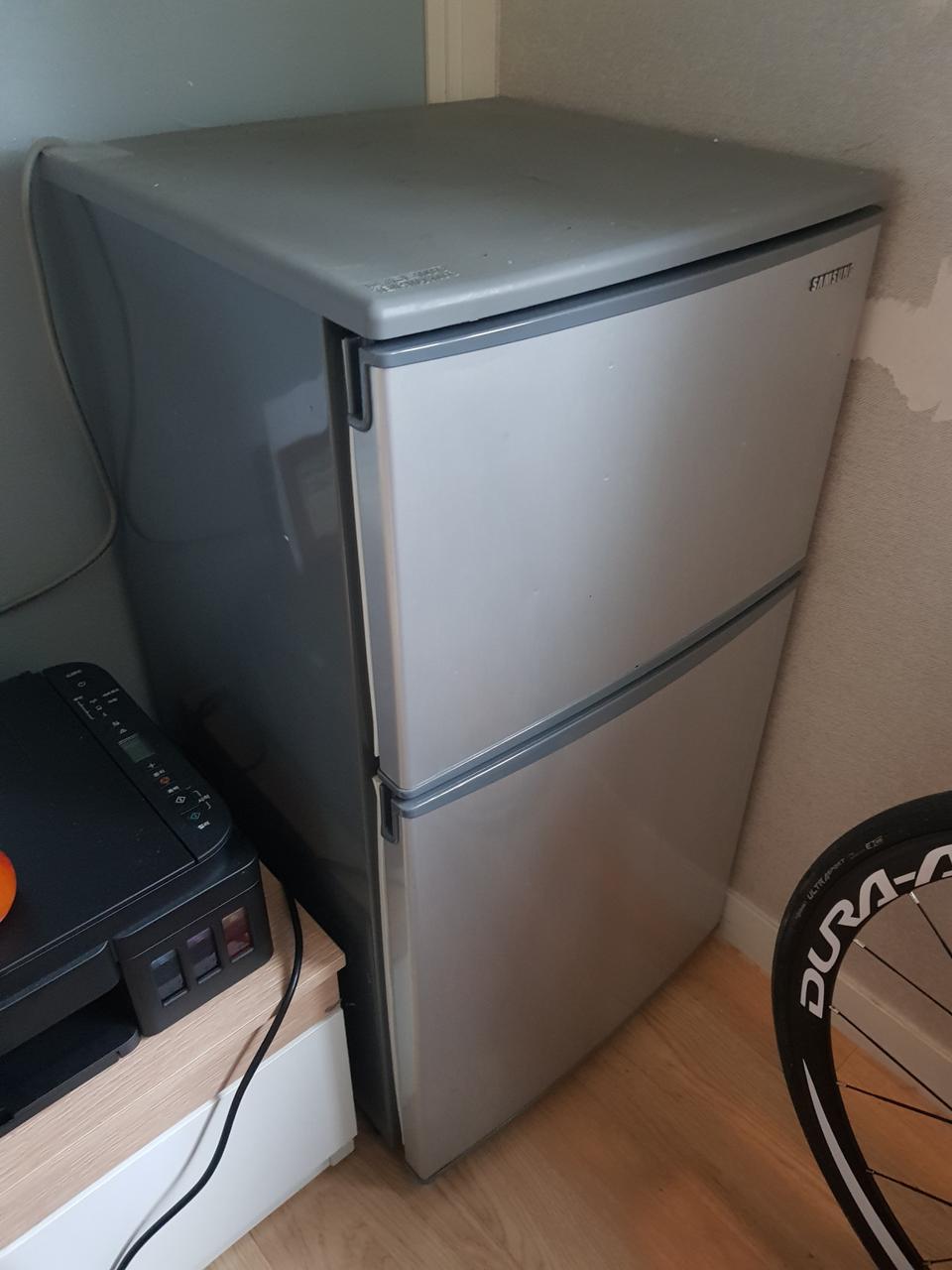 미니 냉장고 판매 상태 좋습니다