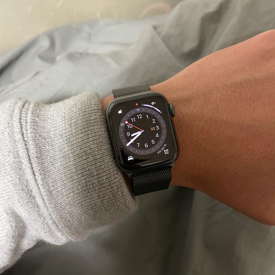 애플워치 6 스테인리스 그래파이트 40mm (밀레니즈 루프) 판매합니다.