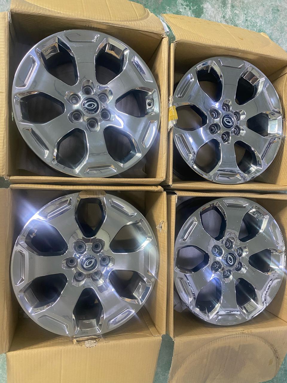 더뉴모하비 크롬 18휠