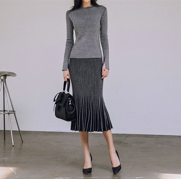 부들부들 느낌좋은 여성 니트 머메이드 스커트  투피스
