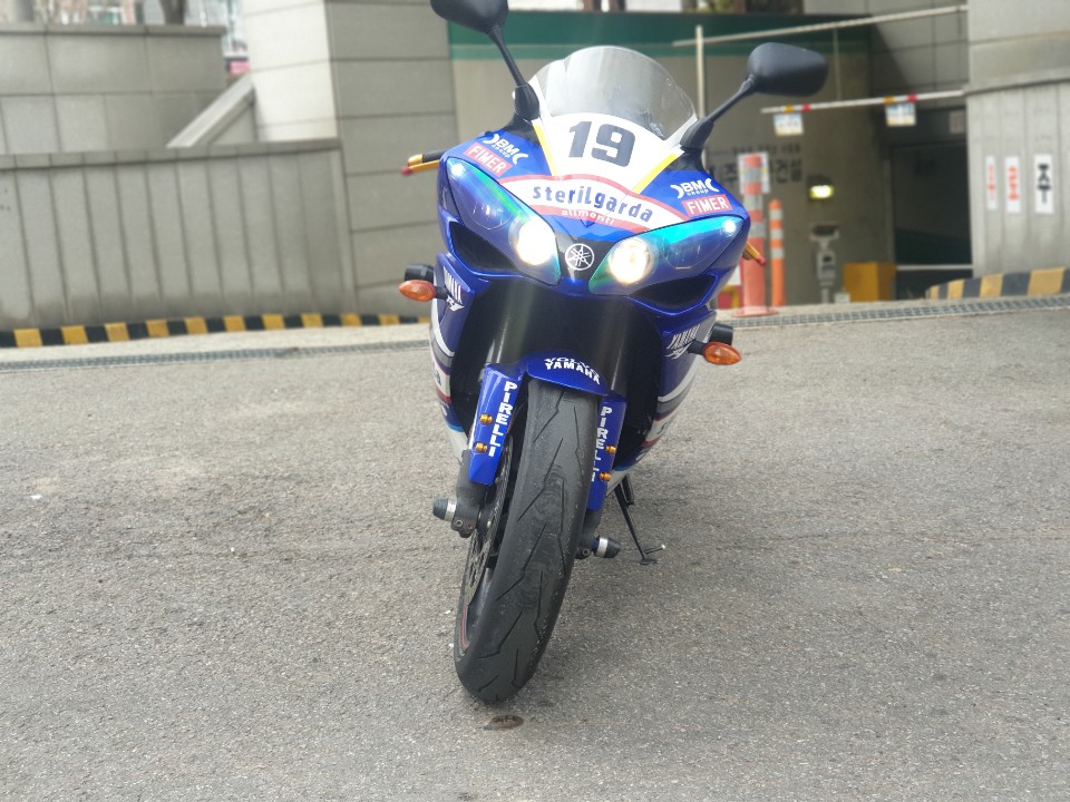 R1 08년식 동급년식 최저가 판매합니다.