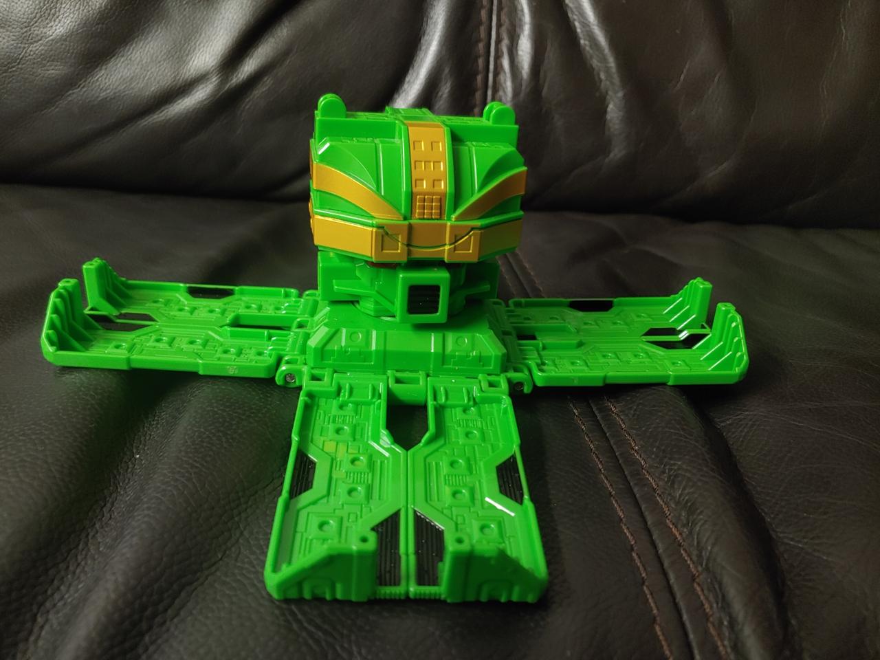 애니멀포스 무장큐브 옥토퍼스