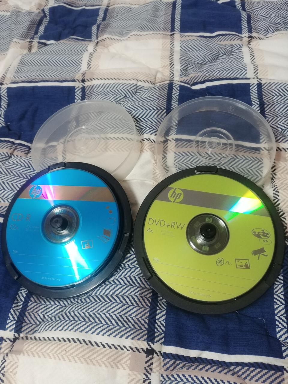 공 CD-R, DVD-RW 6+6 총12장 + 각종 cd보관집(택포)