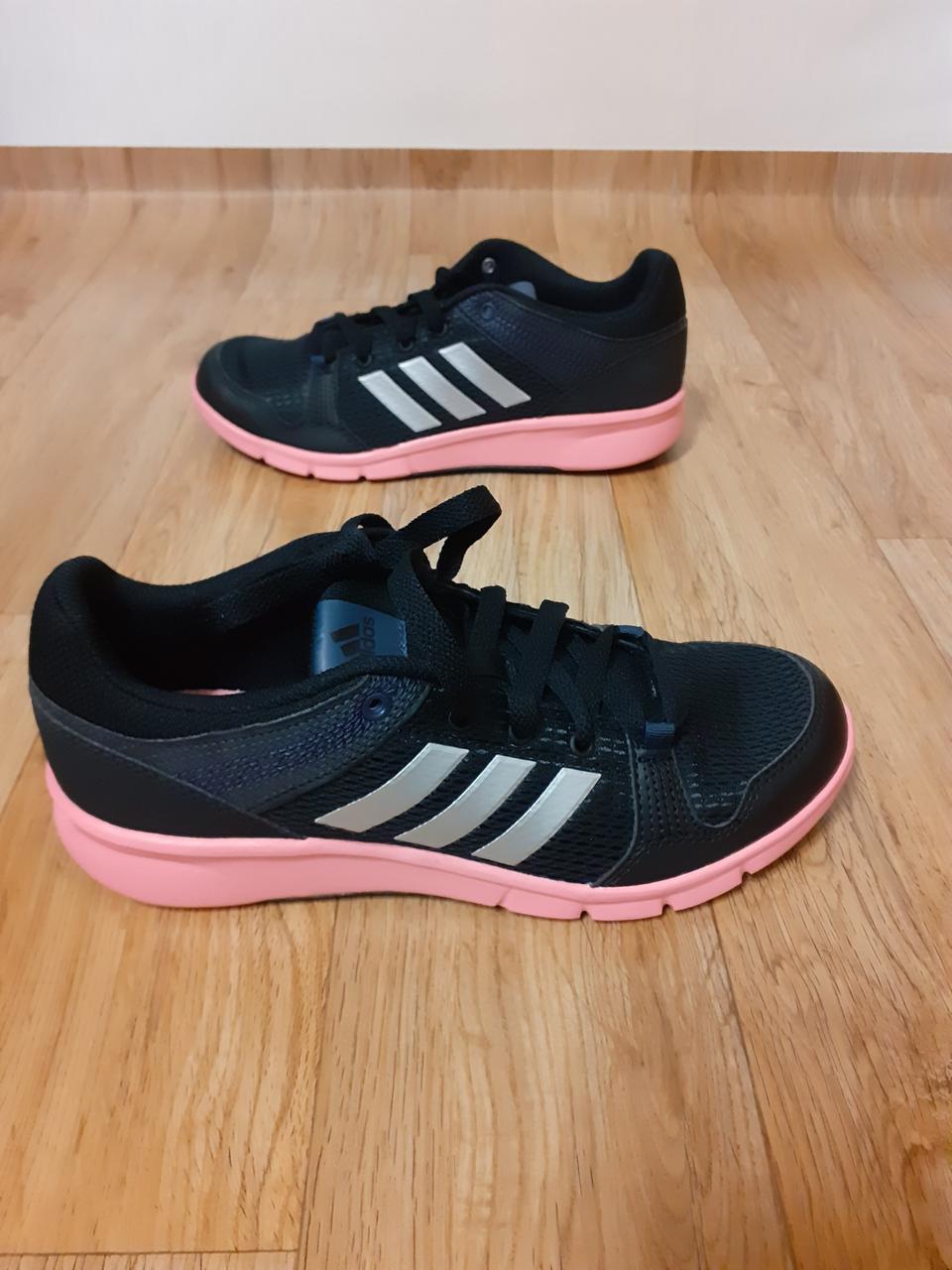 아디다스 운동화 - 230 ( 새 제품 ) 팝니다!!