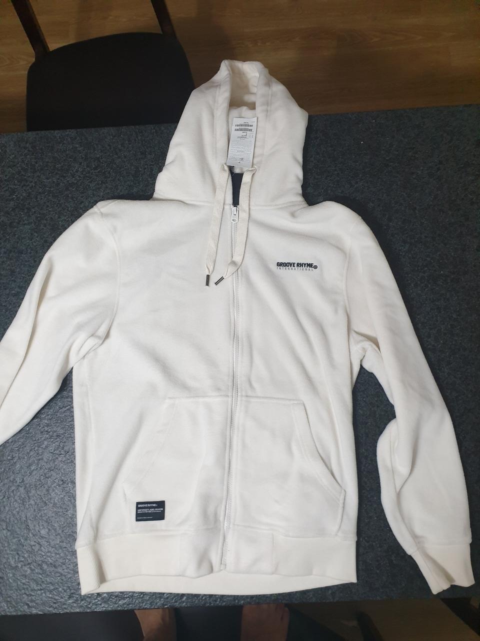 그루부린임 후드 짚업