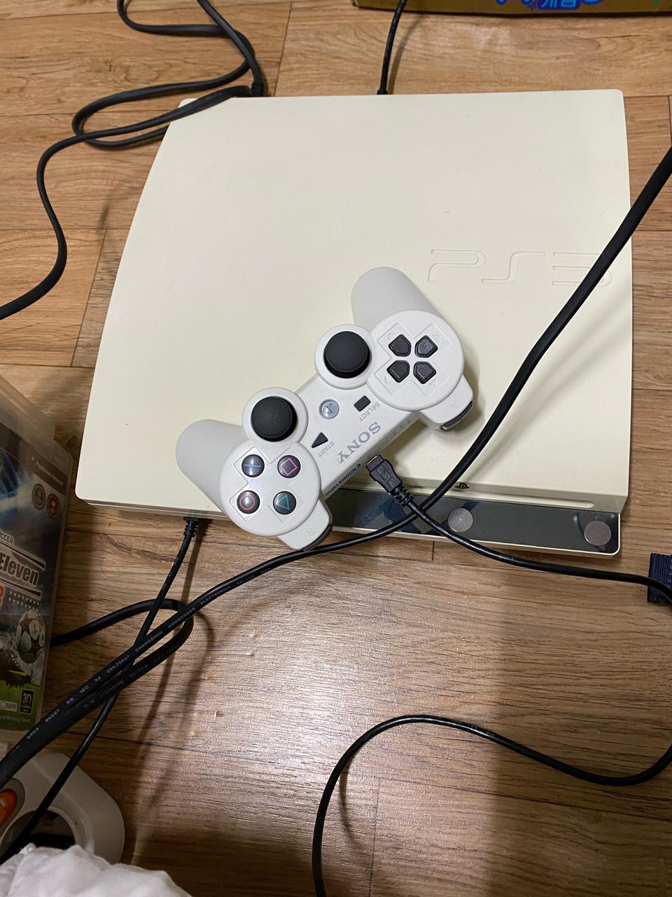 Ps3 2505 b 320기가 박스x 화이트 중고