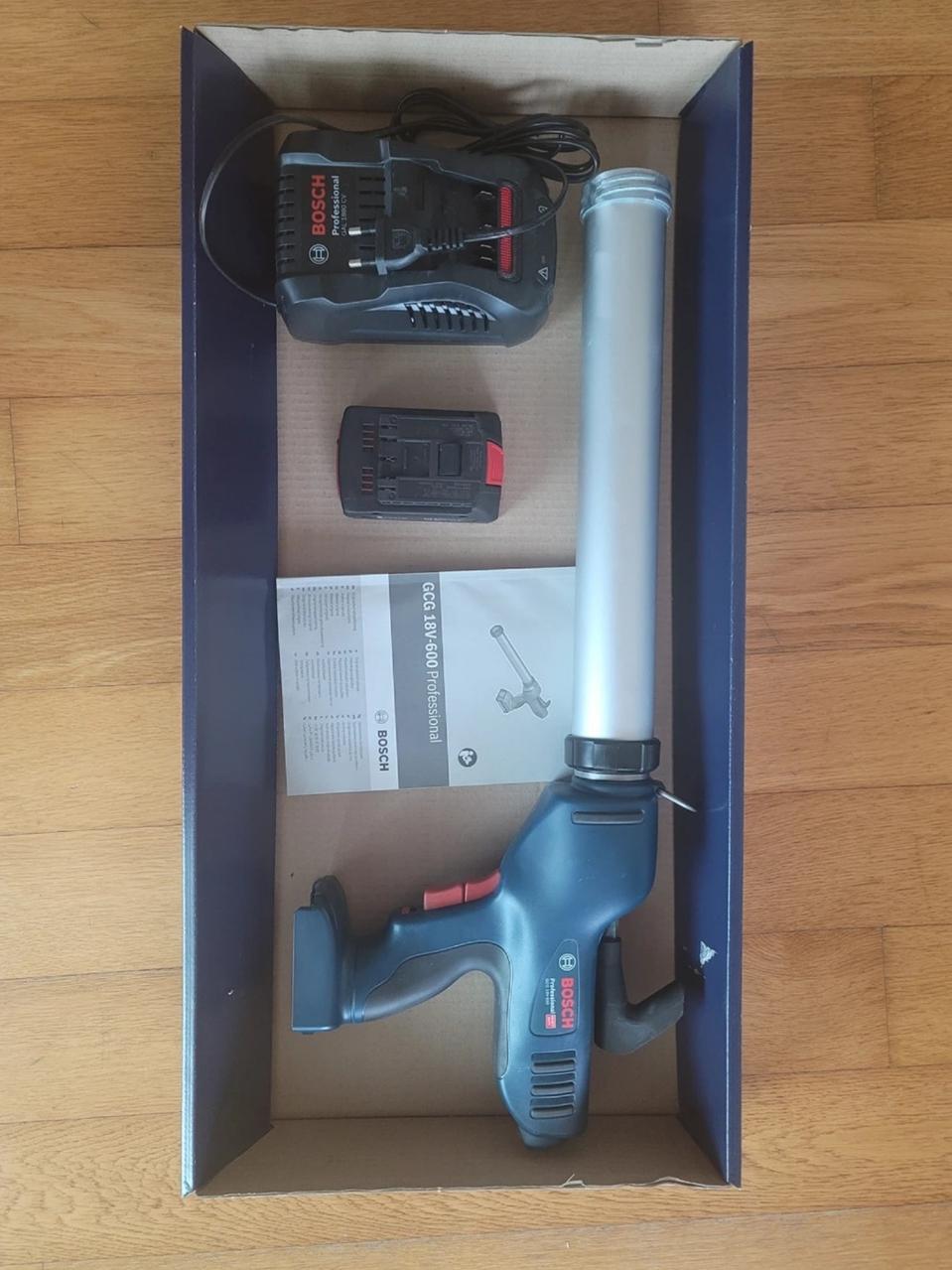 보쉬 전동실리콘건 GCG18V-600