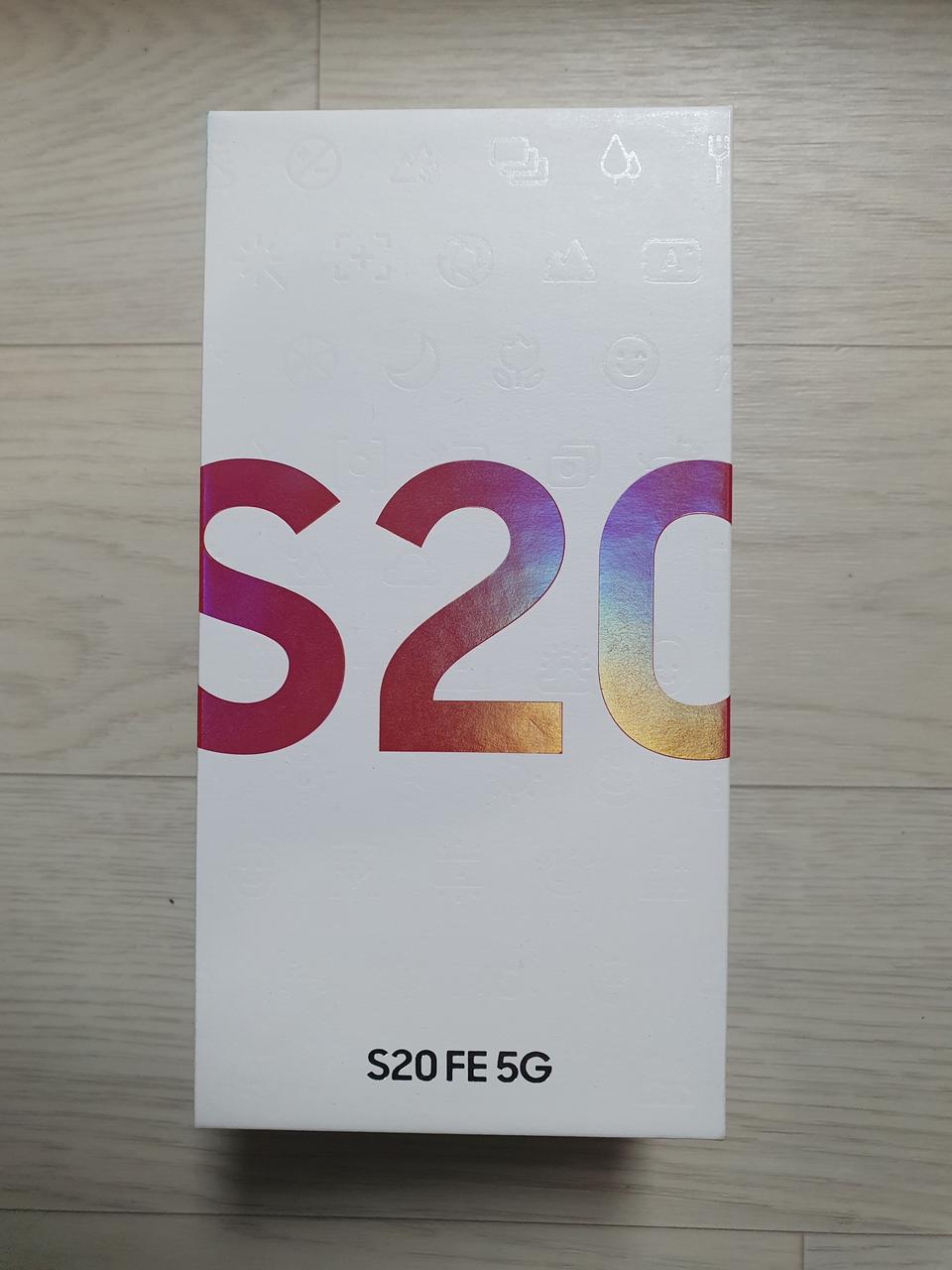 갤럭시 S20FE 자급제 레드 미개봉 새제품