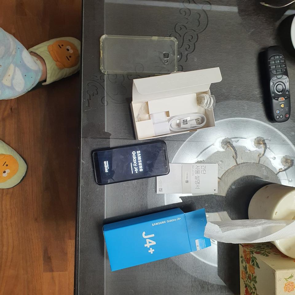 (서울) 삼성 갤럭시 J4+ 판매합니다.