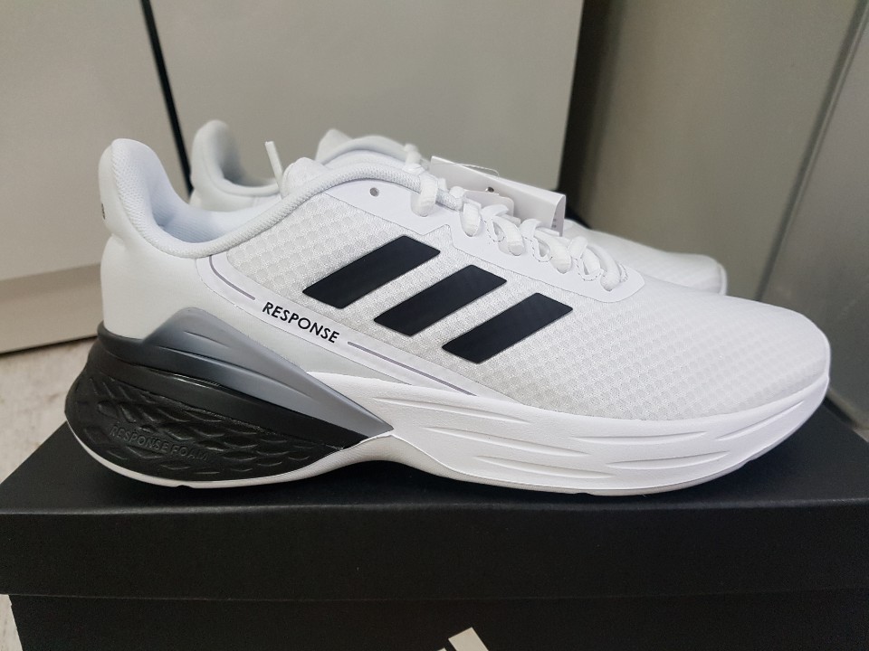 아디다스 운동화 270 새상품 정품 무료배송 절충불가